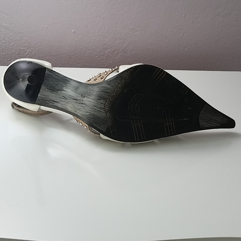 Heels - Picture 5 of 5